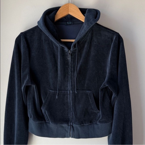 Brandy Melville John Galt Cropped Velour Full Zip Hoodie - Picture 4 of 8